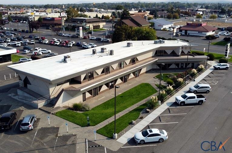 3030 West Clearwater Avenue - 200